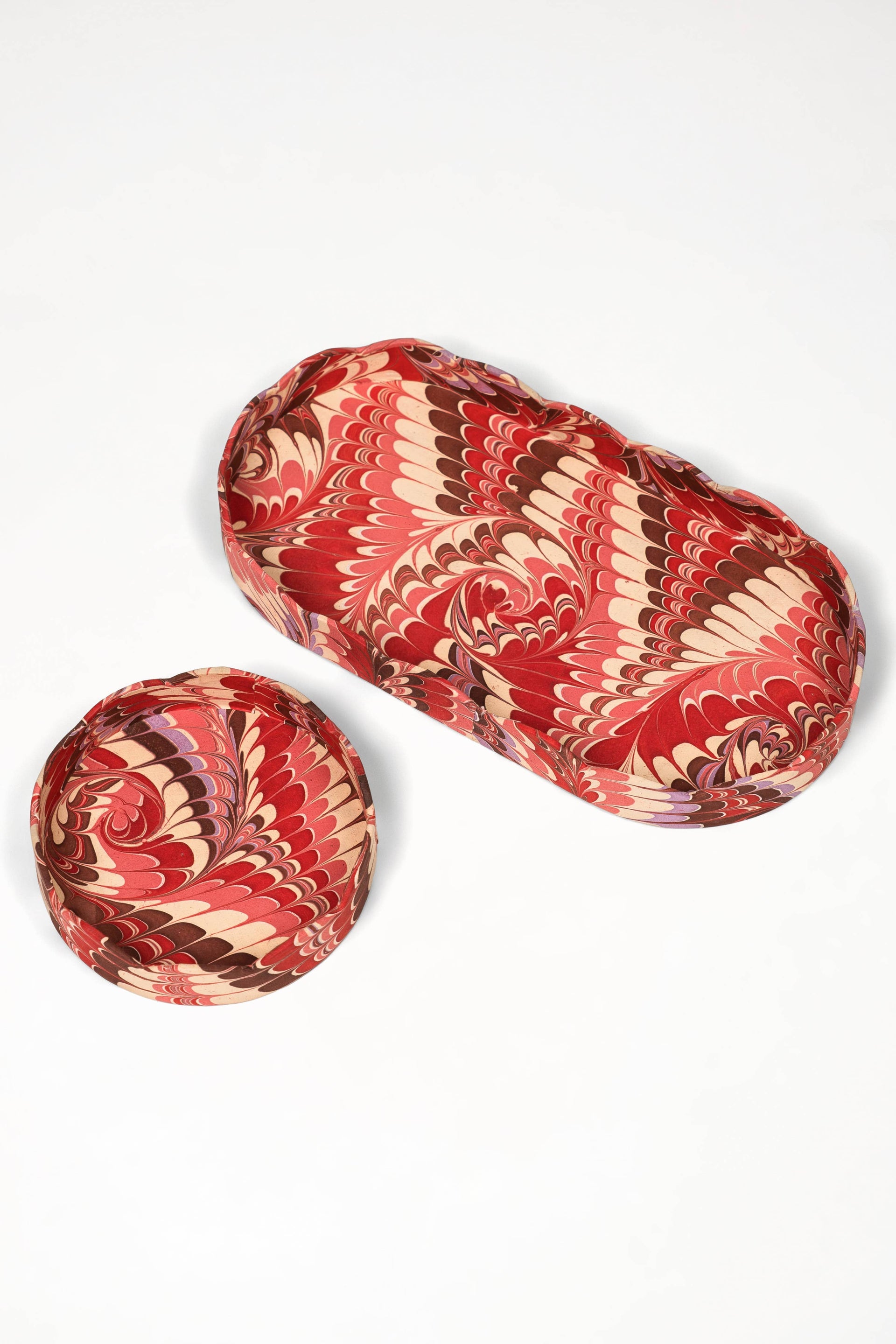 Nesting Scalloped Hand-Marbled Tray Set in Pink